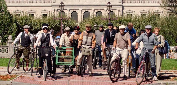 bicis clásicas. foto de grupo