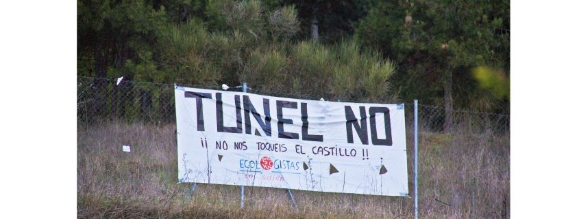 Pancarta "Túnel NO" en la Camposa, Burgos